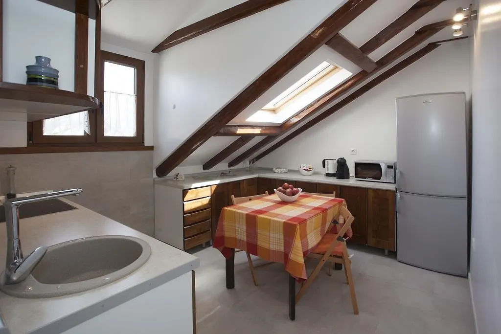 Apartment Split Belvedere 0*,  Croatia